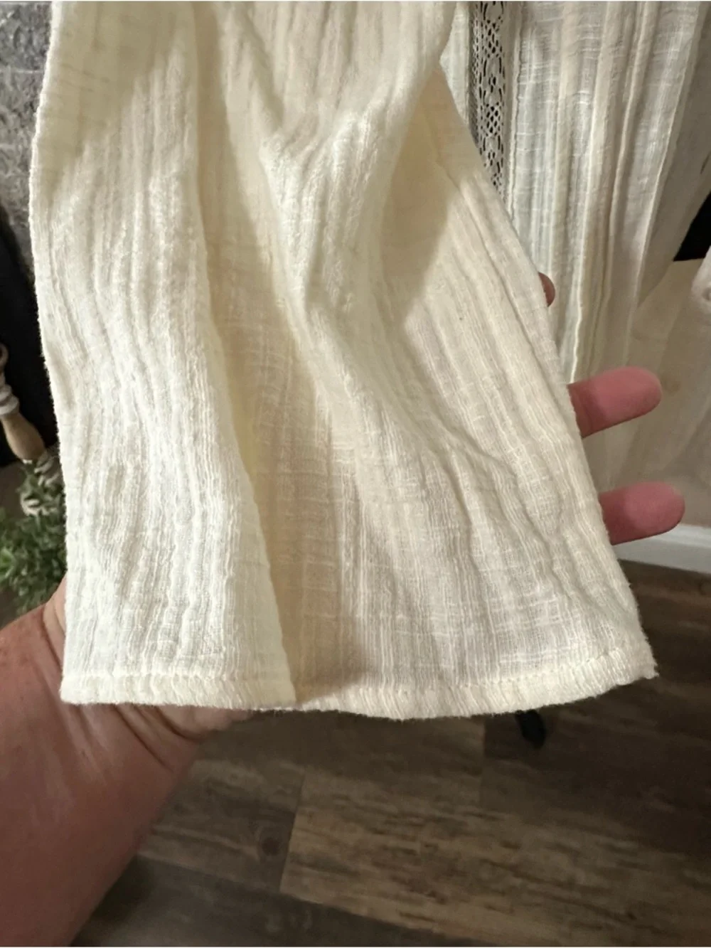Promesa cream button up tunic beach coverup women’s S boutique NEW cotton Gauze